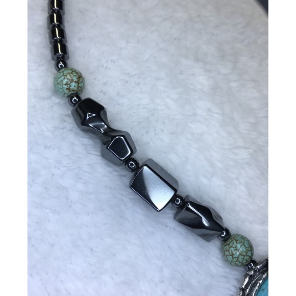 Turquoise Howlite & Hematite Southwestern Style Necklace Gemstone Magnetic Clasp - Picture 5 of 8